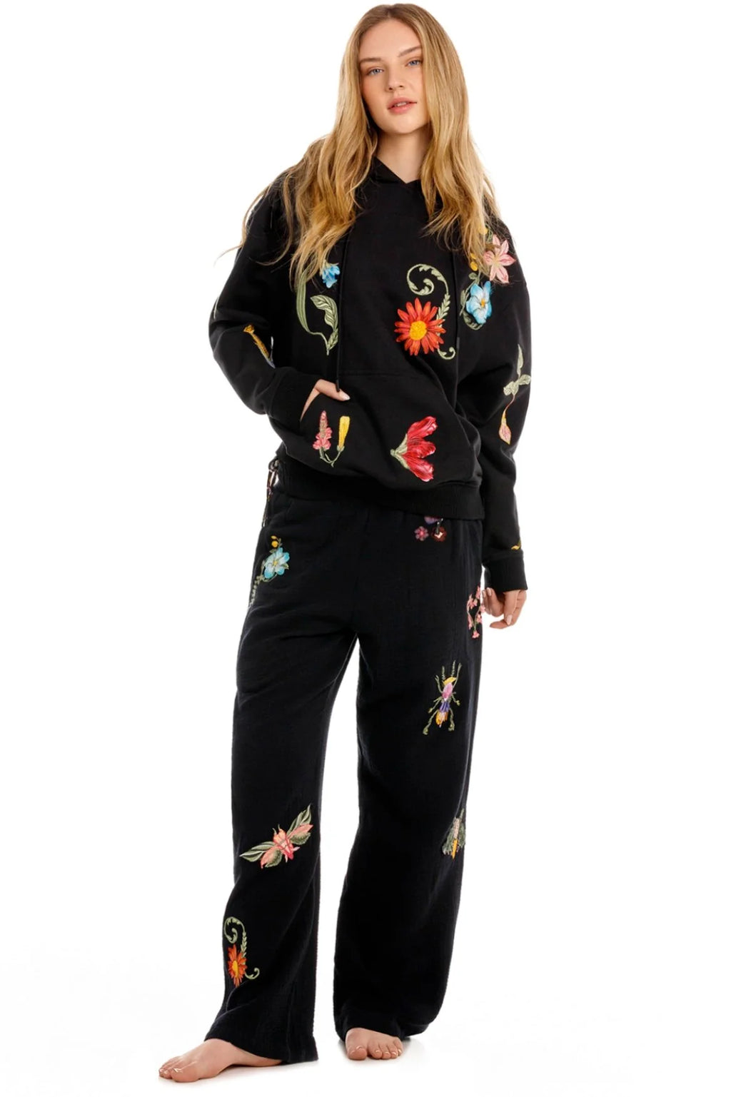 NAKIA ÁMBAR HOODIE