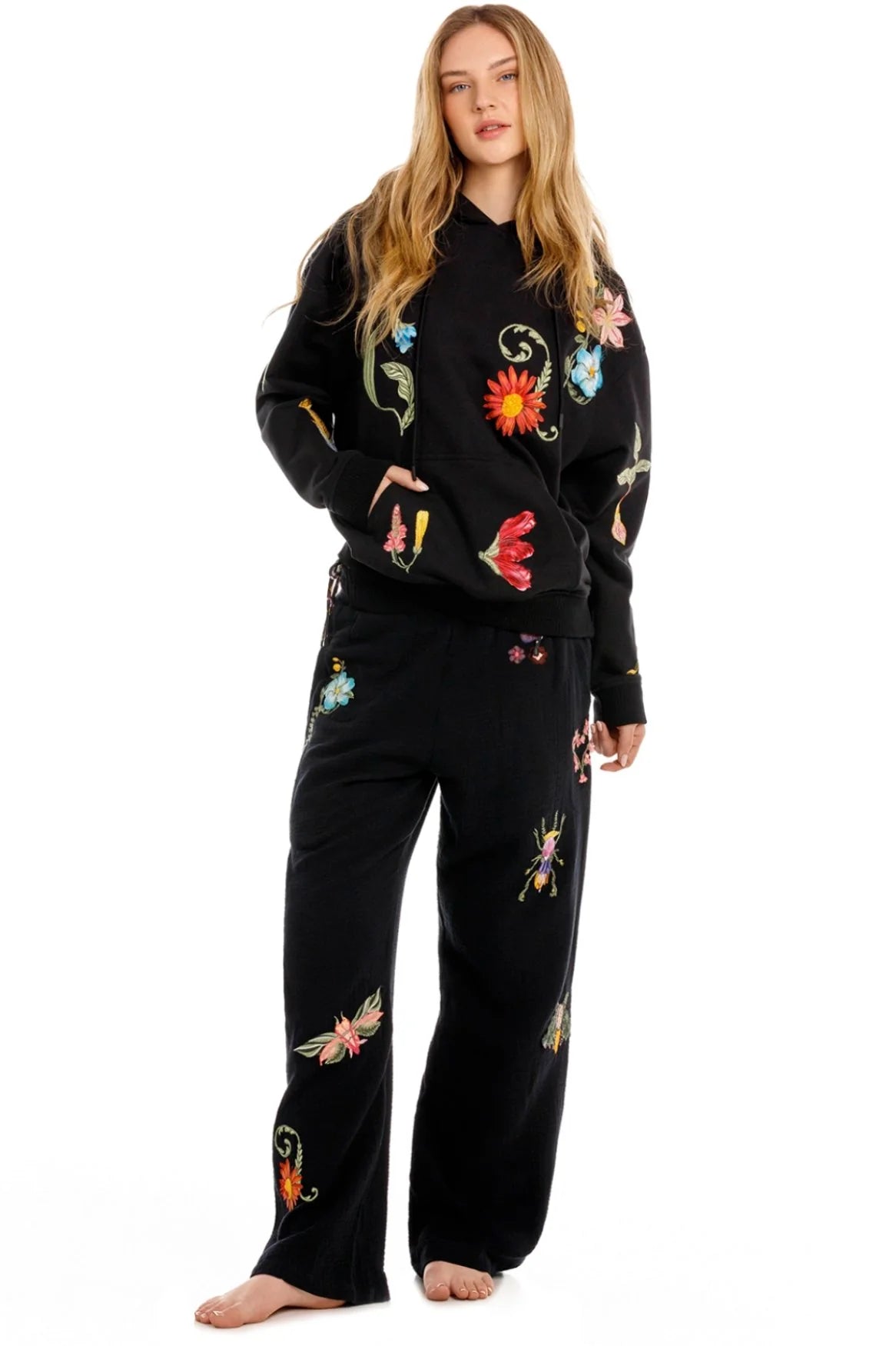 NAKIA ÁMBAR HOODIE